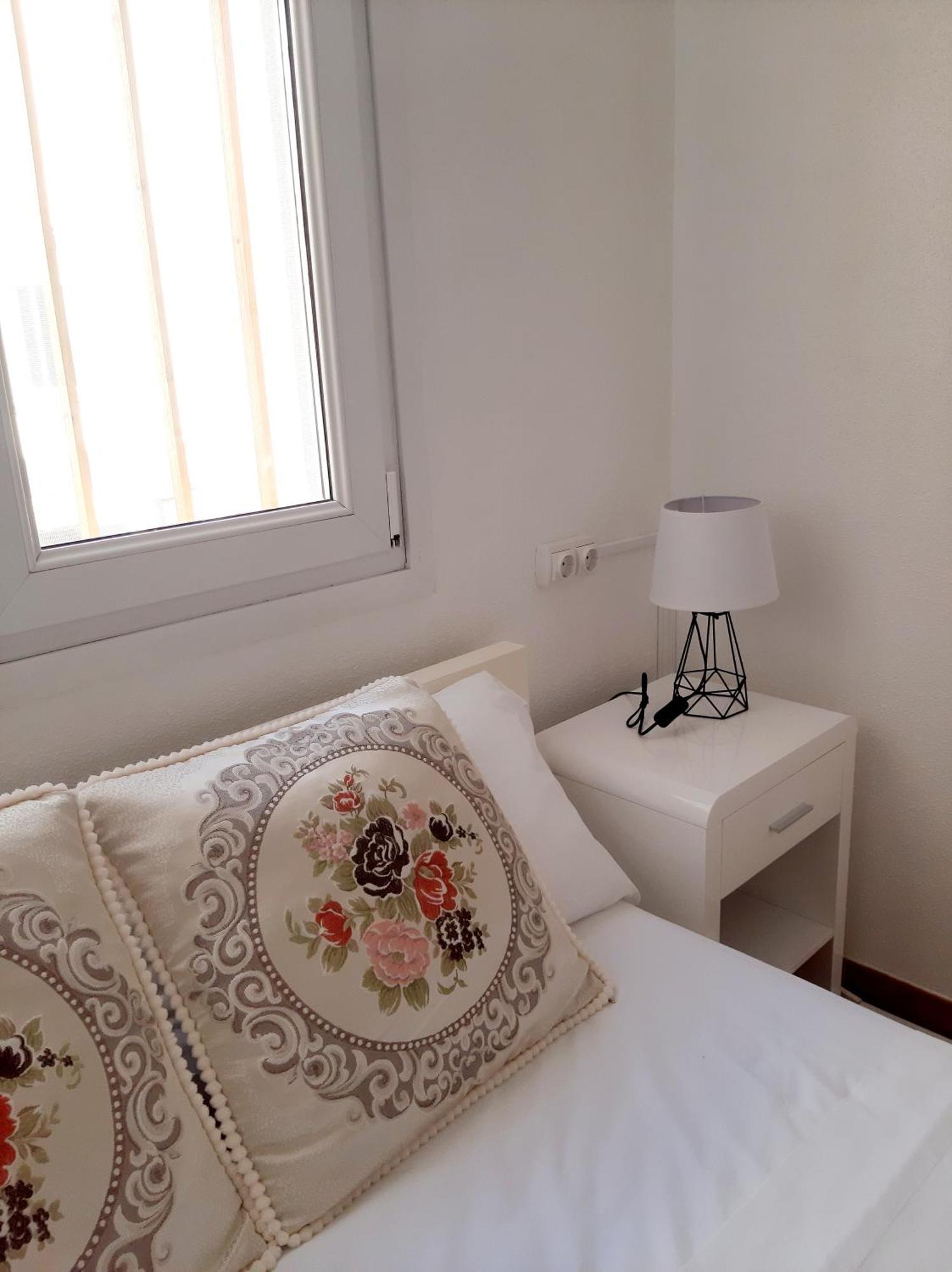 Habitacion Avilena Tropical En Aguadulce Almeria Ruang foto